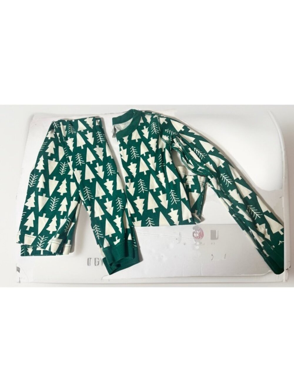 Hanna Anderson Green Christmas Tree Pajama Size 150 / Us 12.        Q